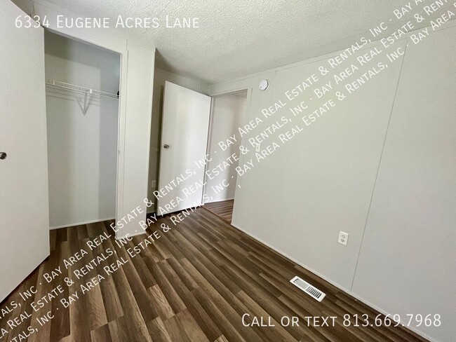 Building Photo - 6334 Eugene Acres Ln