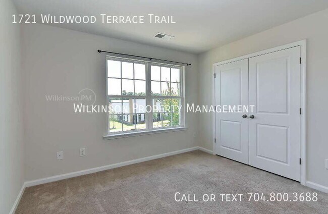 Building Photo - 1721 Wildwood Terrace Trl