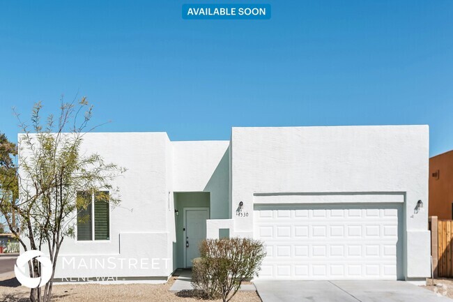 Building Photo - 1530 W Grove St