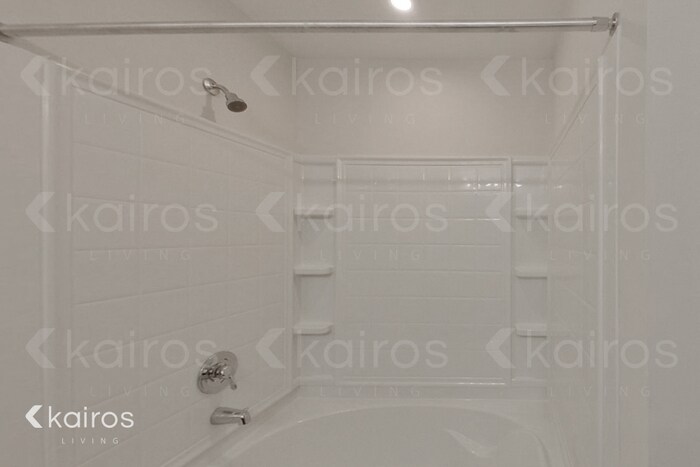 Building Photo - 30 Carrollton Dr