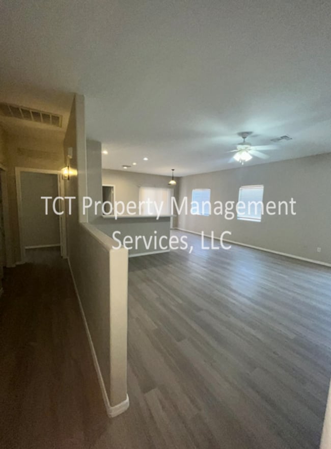 Building Photo - Newly updated 3 bed/2 bath in Sheely Farms