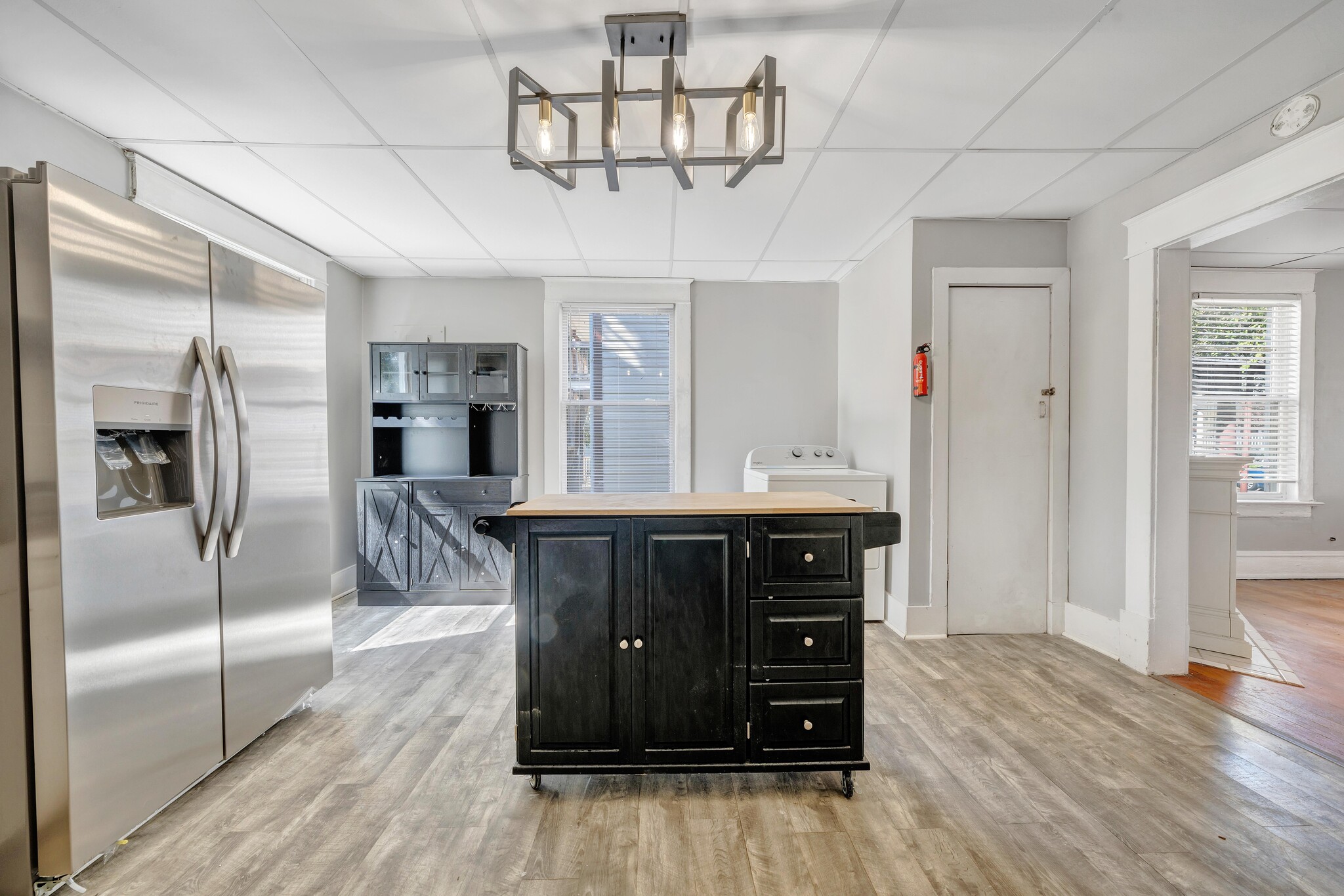 Building Photo - 812 Marshall Ave SW