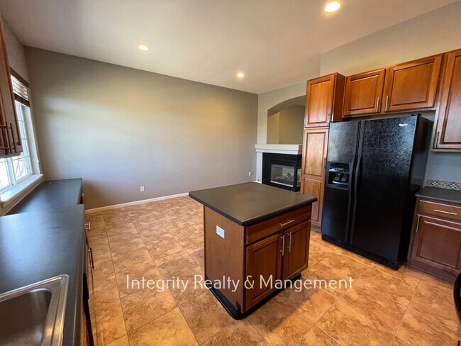 Building Photo - 1496 Royal Troon Dr