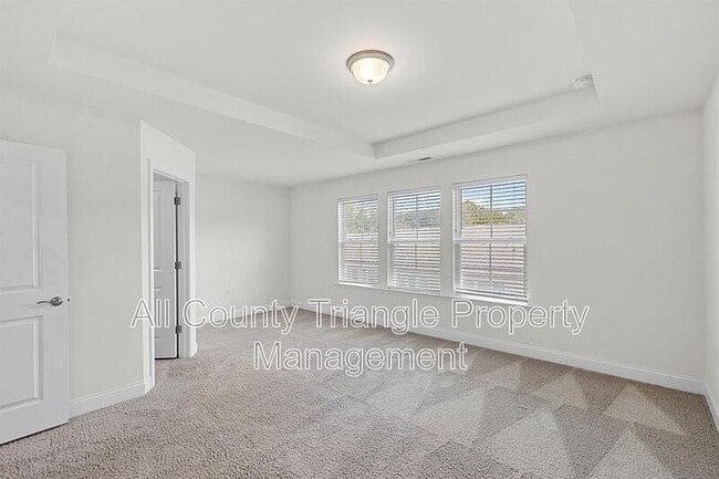 Building Photo - 2105 Nandina Trl