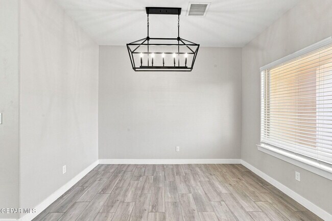 Building Photo - 14929 Tierra Fortaleza Ave