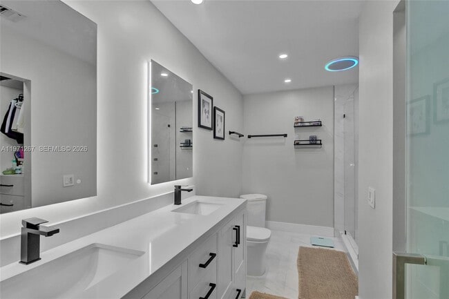 Building Photo - 15962 SW 138th Ct