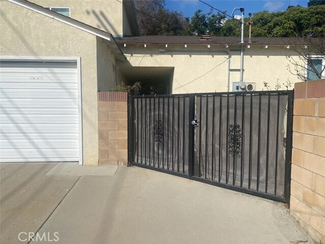 Building Photo - 15519 Gramercy Pl