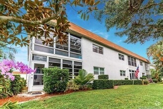 Building Photo - 2950 SE Ocean Blvd