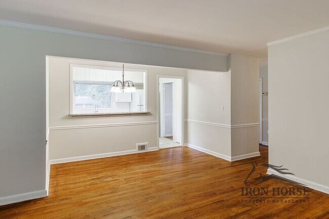 Building Photo - 160 Harold Dr