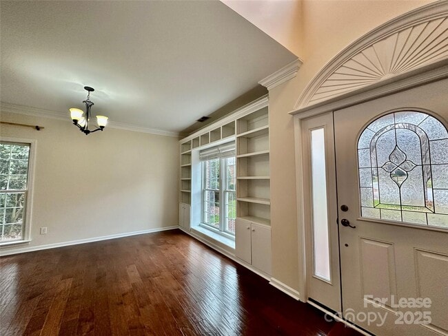 Building Photo - 126 Lake Davidson Cir