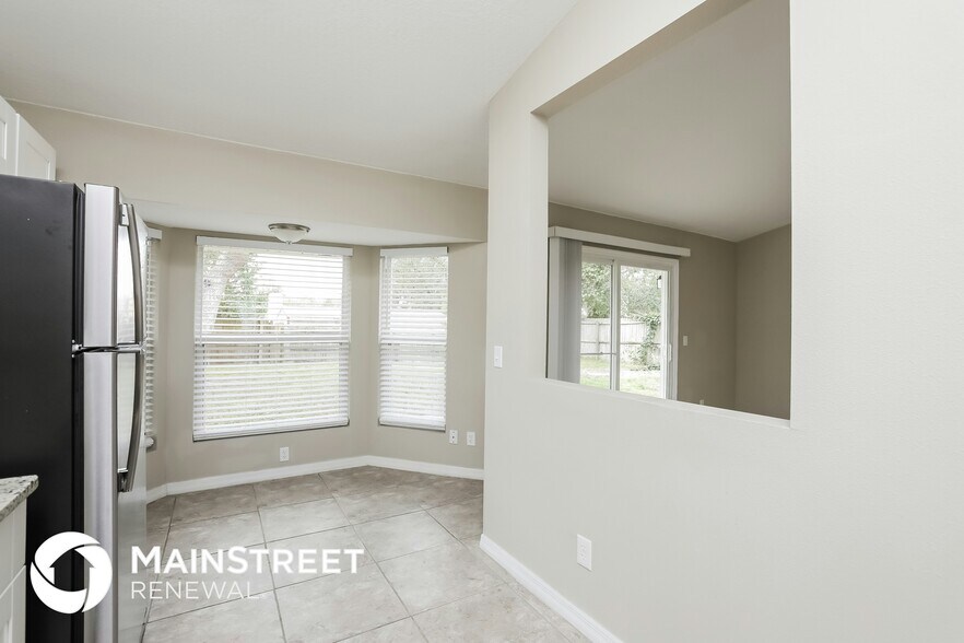 Building Photo - 549 Antelope Dr
