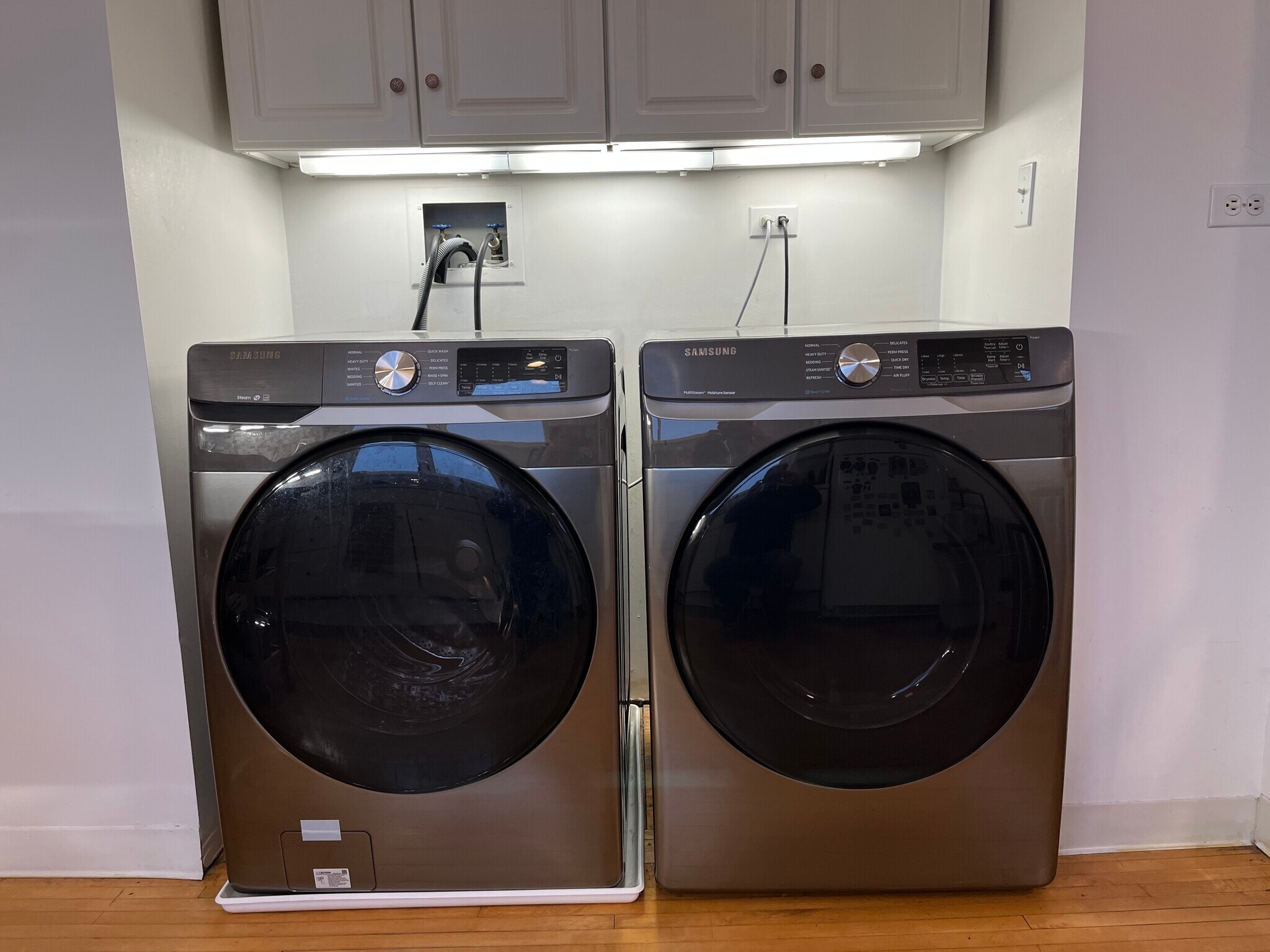 Building Photo - 732 Mulford St