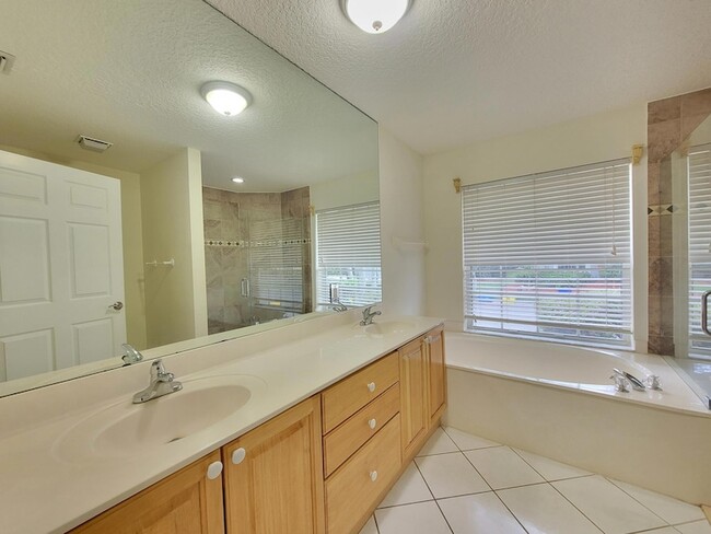 Building Photo - 3041 Casa Rio Ct