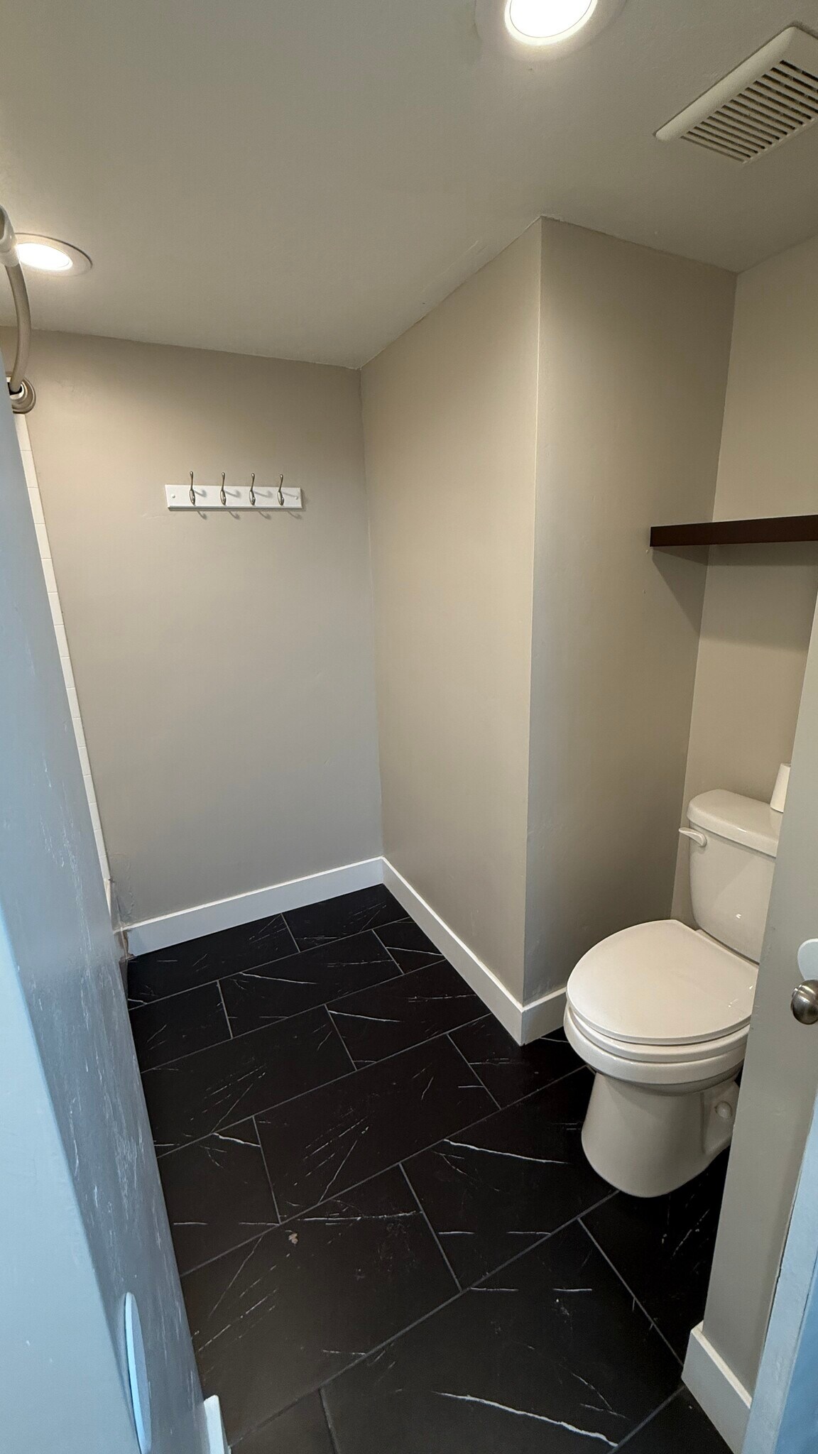 Building Photo - 3915 Timpview Dr