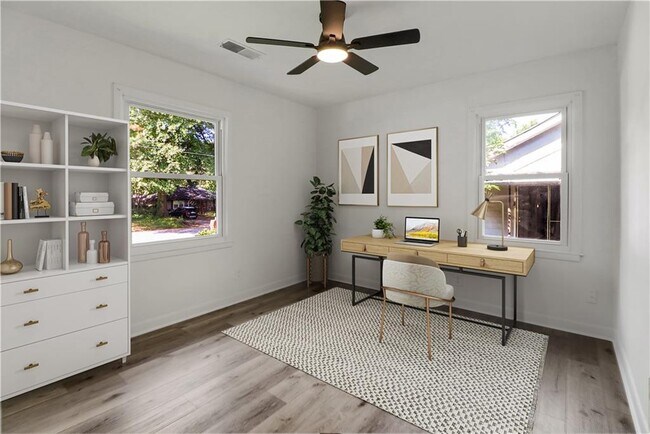 Building Photo - 776 Norwood Rd SE