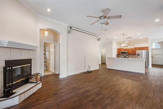 Building Photo - 4007 Harbor Lake Dr