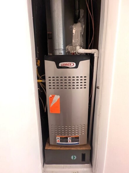 Building Photo - 3755 Elmer Ln