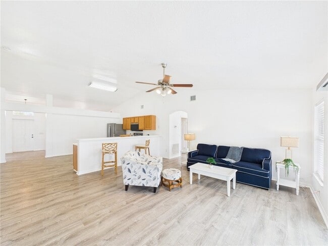 Building Photo - 8135 100th Ave