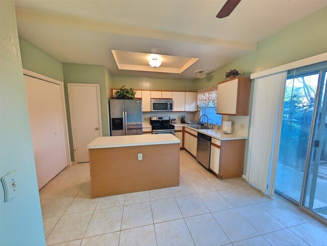 Building Photo - 2930 Grants Lake Blvd