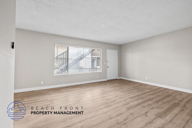 Building Photo - 326 E. Pearson