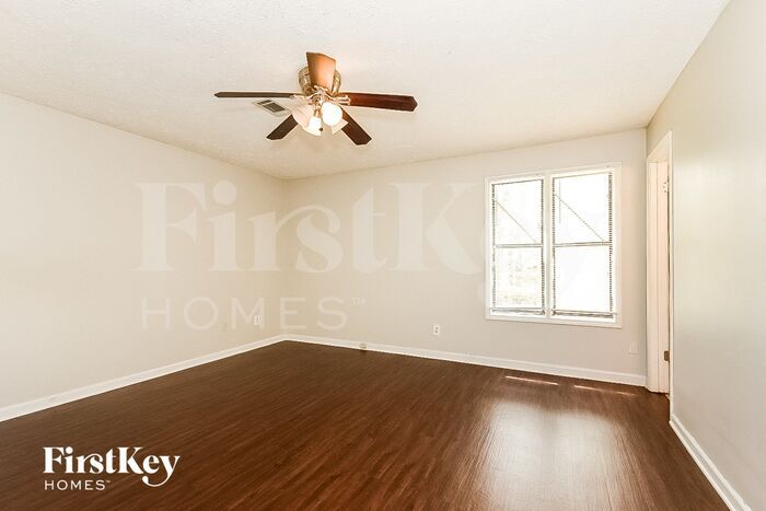 Building Photo - 44 Hartley Woods Dr