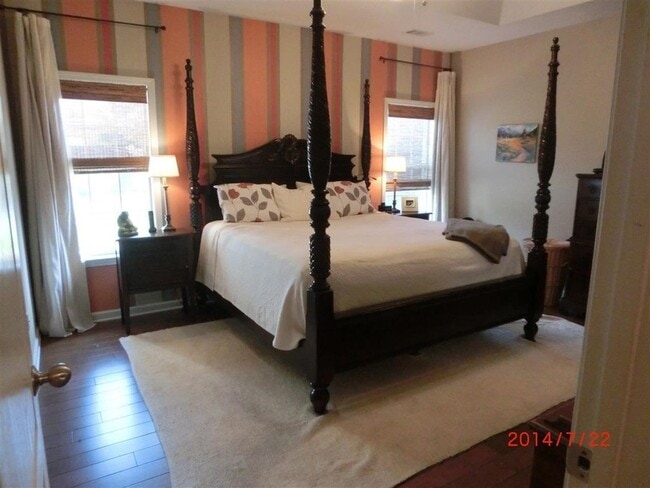 Building Photo - 9291 N Fairmont Cir