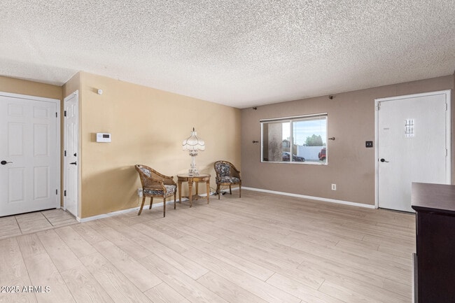 Building Photo - 14409 N 34th Way