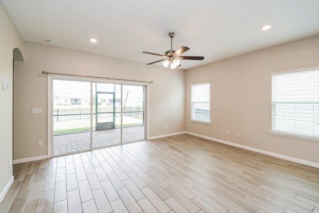 Building Photo - 7015 Longleaf Branch Dr