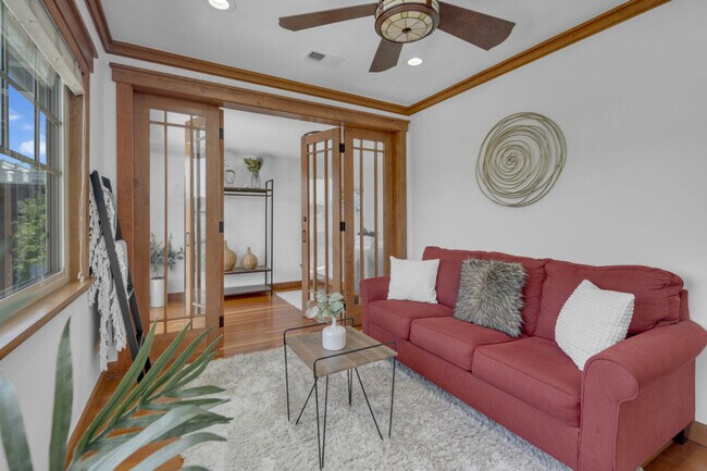 Building Photo - 1072 Johnson Ave