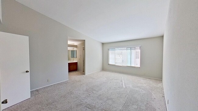 Building Photo - 4 Morning Star