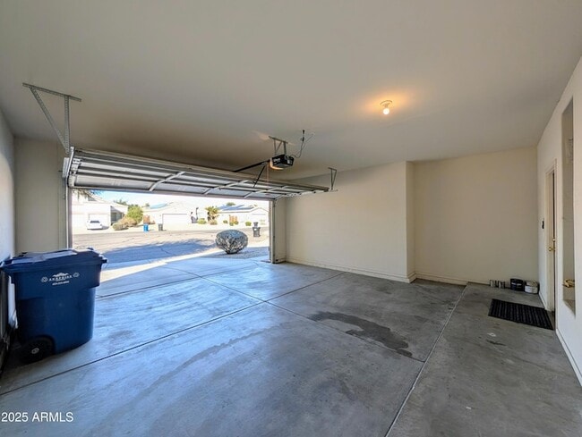 Building Photo - 16071 W Gelding Dr