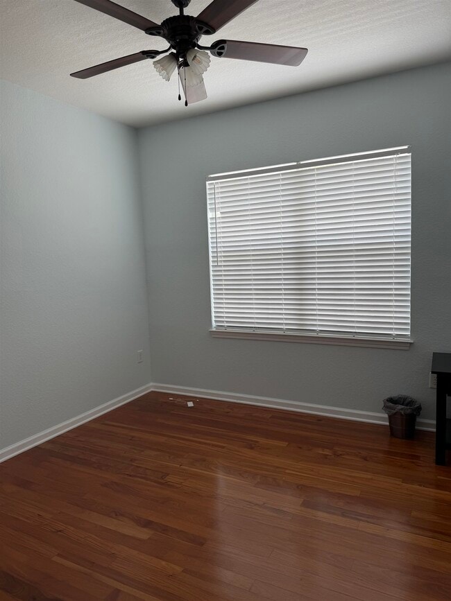 Building Photo - 175 Bayberry Cir