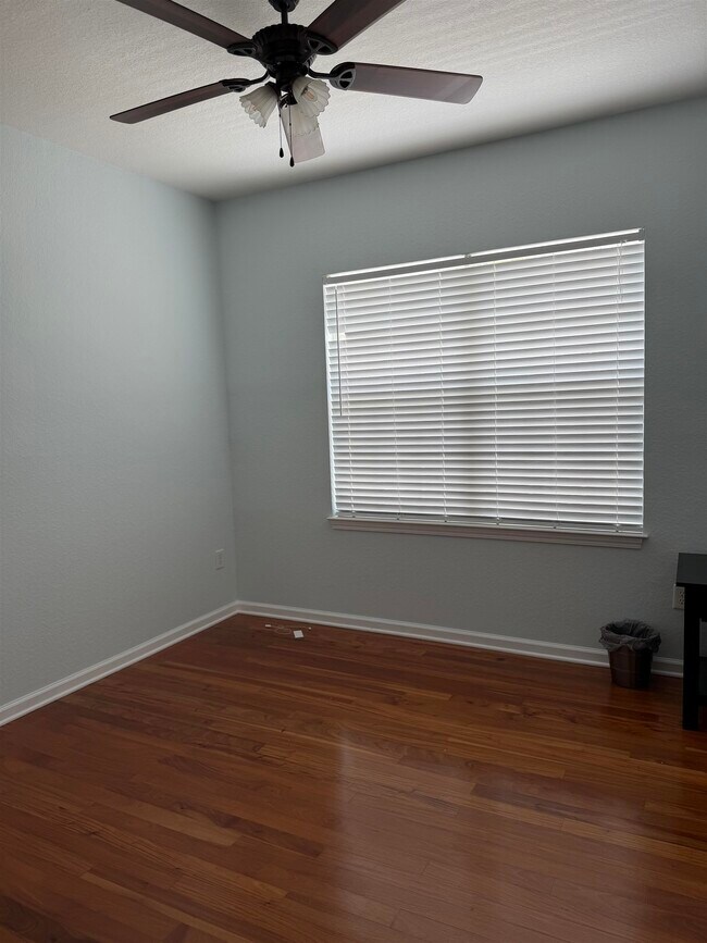 Building Photo - 175 Bayberry Cir