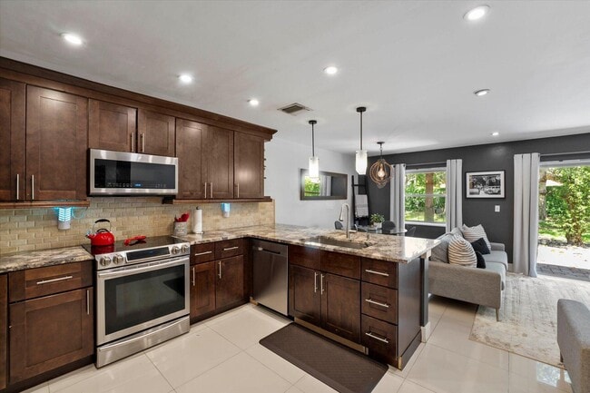 Building Photo - 6960 Mill Brook Pl