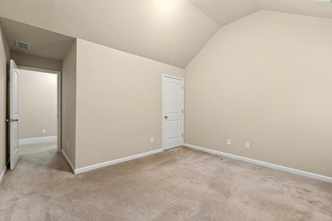 Building Photo - 1023 Iris Glen Dr