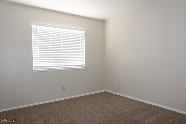 Building Photo - 4709 Victoria Beach Way