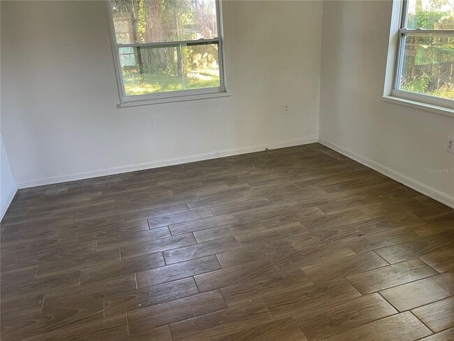 Building Photo - 3076 Grand View Ave