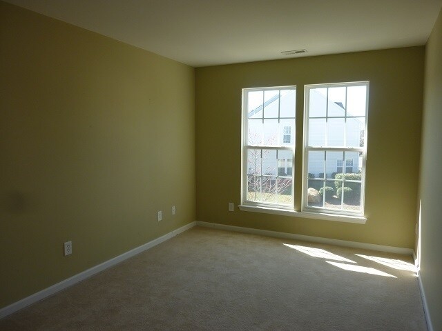 Building Photo - Exclusively Offered by Muse Realty, LLC