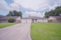 Building Photo - 9811 Mango St