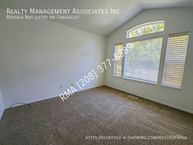 Building Photo - Beautiful and Spacious 2 Bedroom, 2 Bathro...