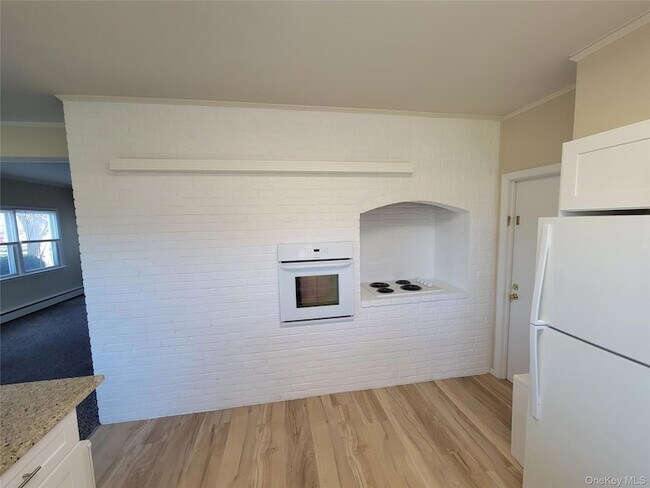 Building Photo - 475 NY-25A