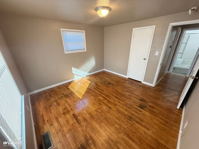 Building Photo - Newly Remodeled 2BR/1BA House with Bonus R...