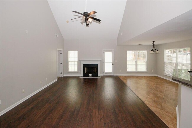 Building Photo - 7000 Lunar Blue Way