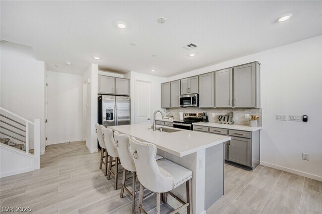 Building Photo - 1579 Hopeful Lark Ln