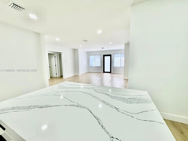 Building Photo - 4131 NW 11th Pl