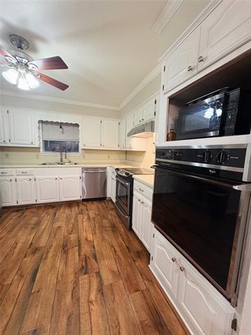 Building Photo - 2401 Matthew Dr