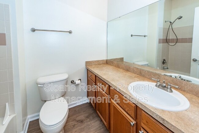 Building Photo - 45 Sycamore Ave