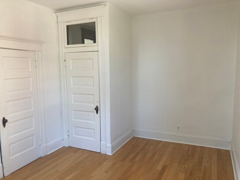 Building Photo - 3784 Washington St