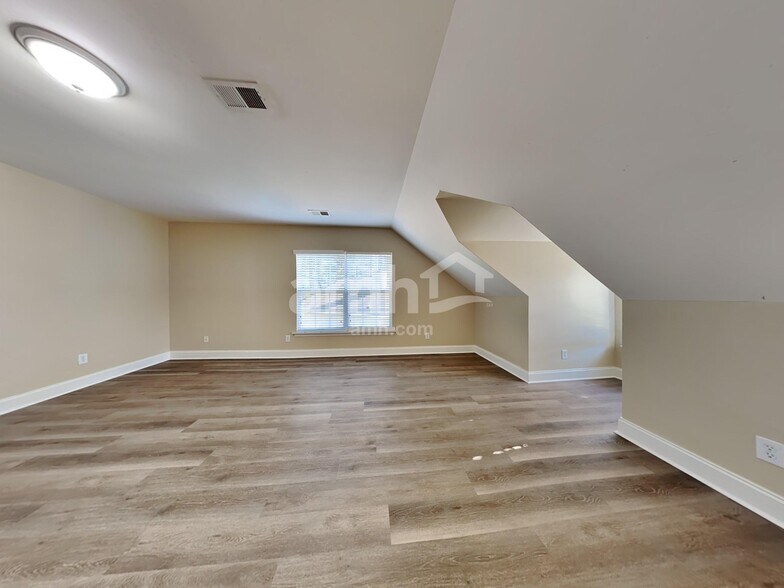 Building Photo - 419 Norwood Ct