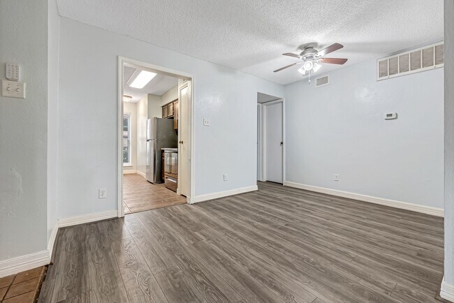 Building Photo - 2120 El Paseo St